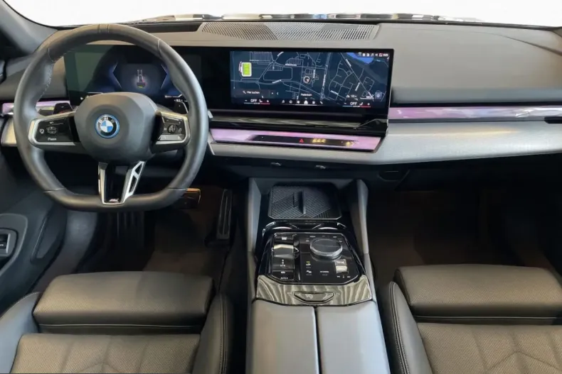 BMW 530 (Seria 5) din 2025 cu 23.719 km - oferta BMW236645 - foto 11