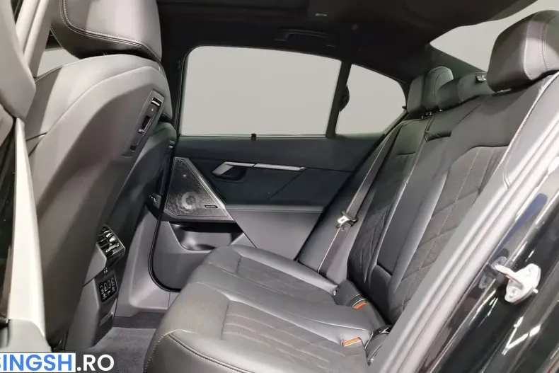 BMW 550 (Seria 5) din 2025 cu 19.554 km - oferta BMW236650 - foto 17