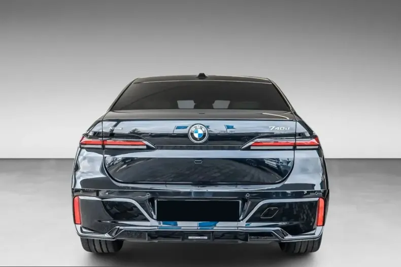 BMW 740 (Seria 7) din 2025 cu 22.800 km - oferta BMW236683 - foto 4