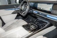 BMW 740 (Seria 7) din 2025 cu 22.800 km - oferta BMW236683 - foto 6