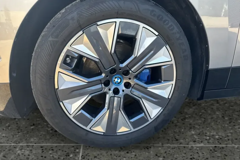 BMW iX din 2025 cu 8.579 km - oferta BMW236686 - foto 6