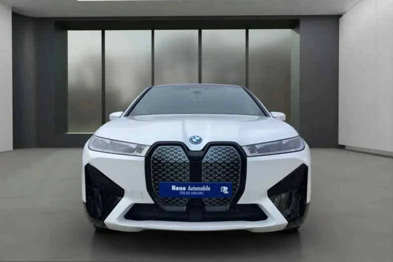 BMW iX din 2025 cu 18.551 km - oferta BMW236687 - foto 2