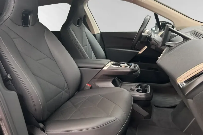 BMW iX din 2025 cu 14.750 km - oferta BMW236690 - foto 6