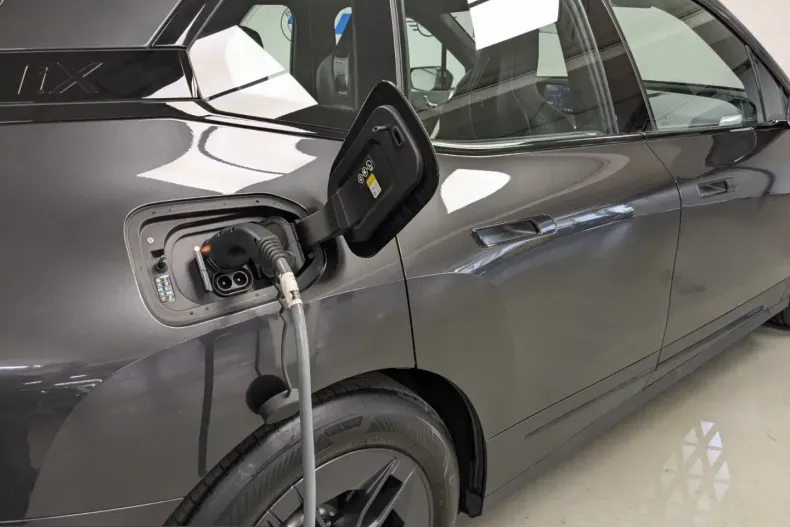 BMW iX din 2025 cu 47.802 km - oferta BMW236692 - foto 12