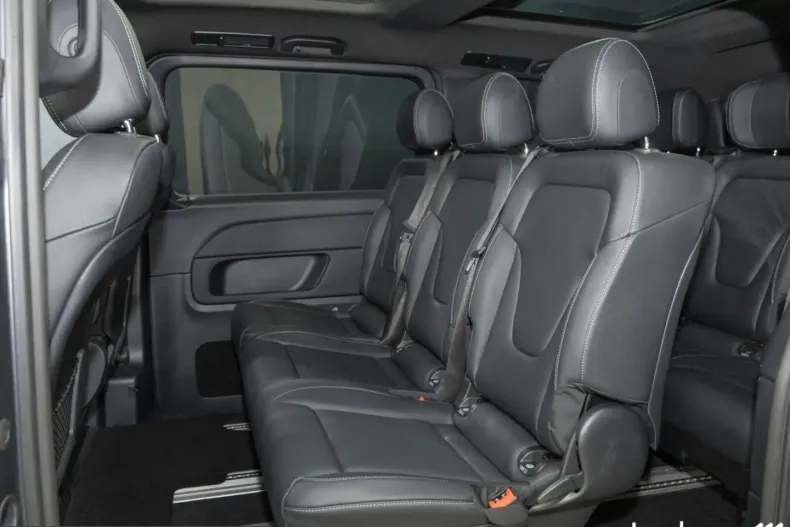 Mercedes-Benz V 300 (Clasa V) din 2022 cu 62.487 km - oferta MER236694 - foto 14