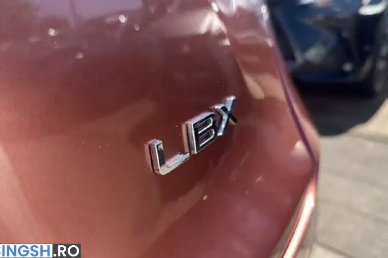 Lexus LBX din 2026 cu 3.800 km - oferta LEX236700 - foto 8