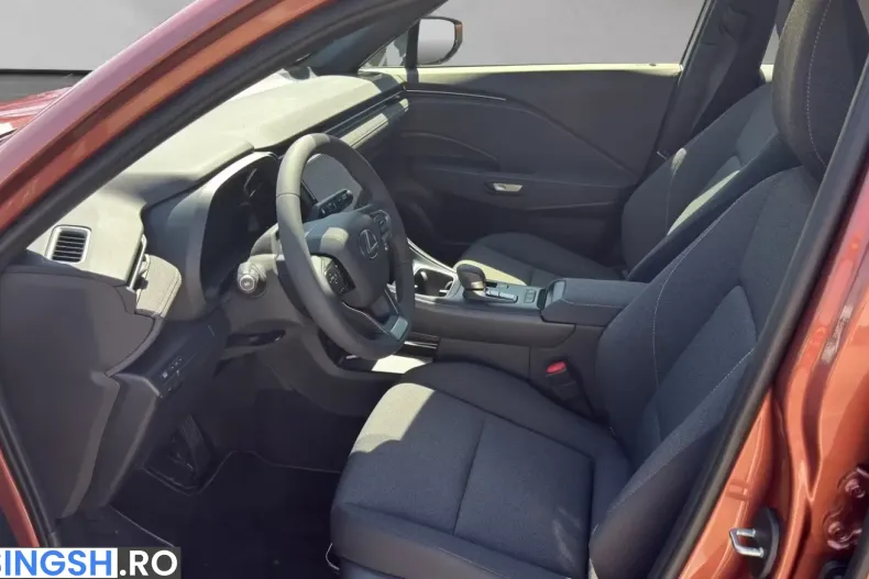 Lexus LBX din 2026 cu 3.800 km - oferta LEX236700 - foto 12