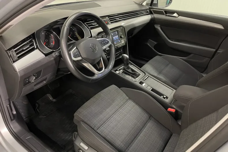 Volkswagen Passat din 2020 cu 56.656 km - oferta VOL236713 - foto 5