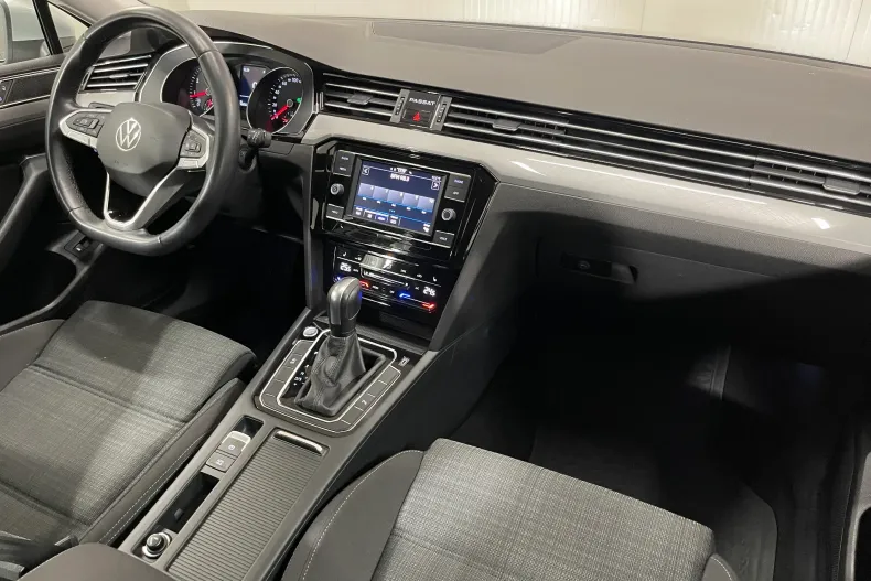 Volkswagen Passat din 2020 cu 56.656 km - oferta VOL236713 - foto 8