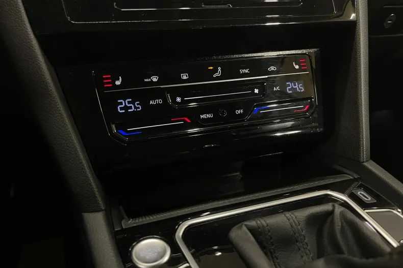 Volkswagen Passat din 2020 cu 56.656 km - oferta VOL236713 - foto 20