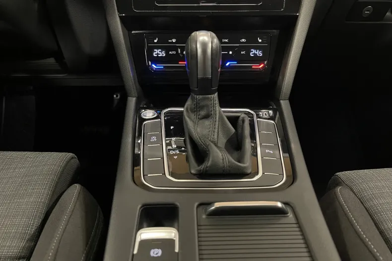 Volkswagen Passat din 2020 cu 56.656 km - oferta VOL236713 - foto 21