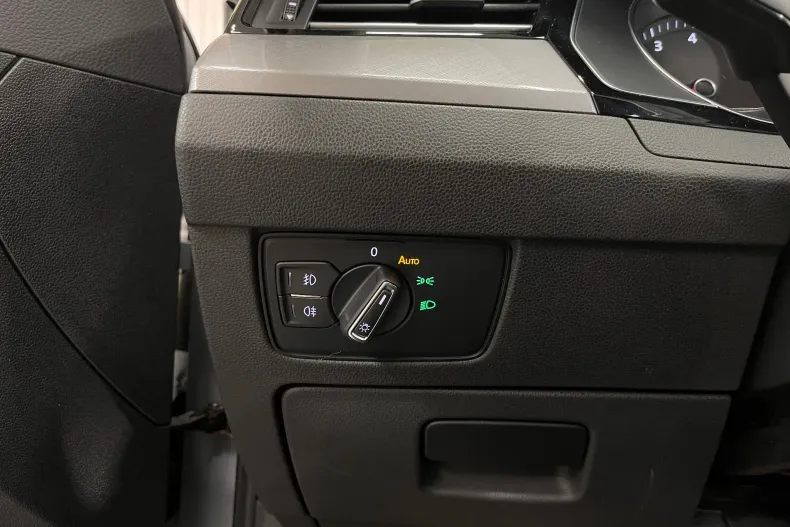 Volkswagen Passat din 2020 cu 56.656 km - oferta VOL236713 - foto 23