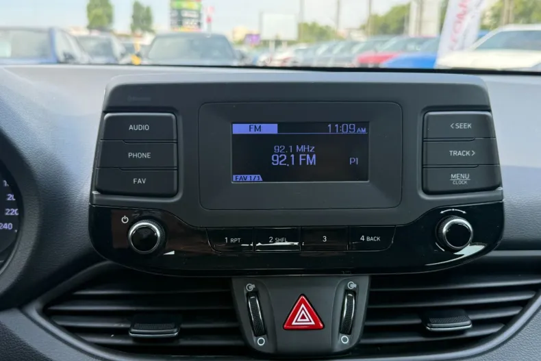Hyundai i30 din 2022 cu 57.359 km - oferta HYU236718 - foto 21