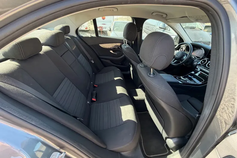 Mercedes-Benz C 200 (Clasa C) din 2021 cu 133.897 km - oferta MER236726 - foto 11