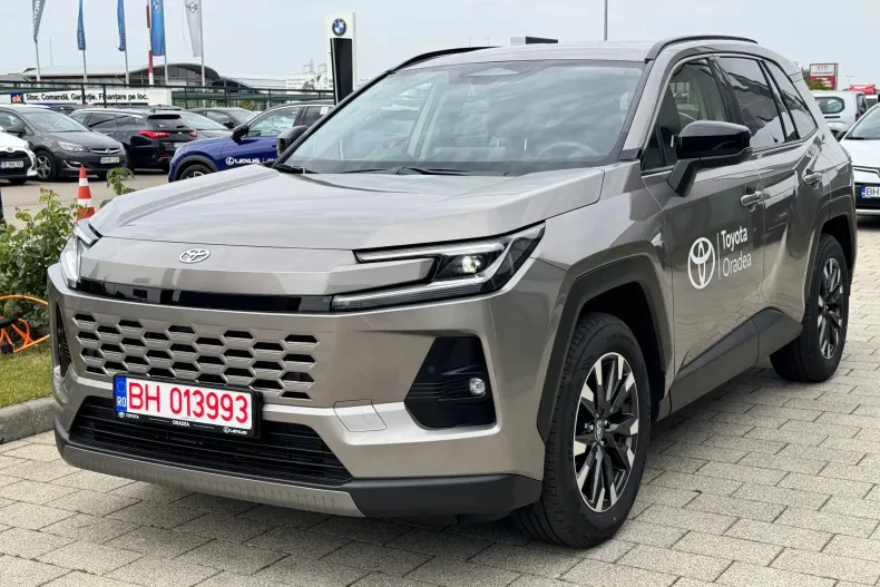 Toyota RAV4 din 2026 cu 1 km - oferta TOY236733 - foto 3
