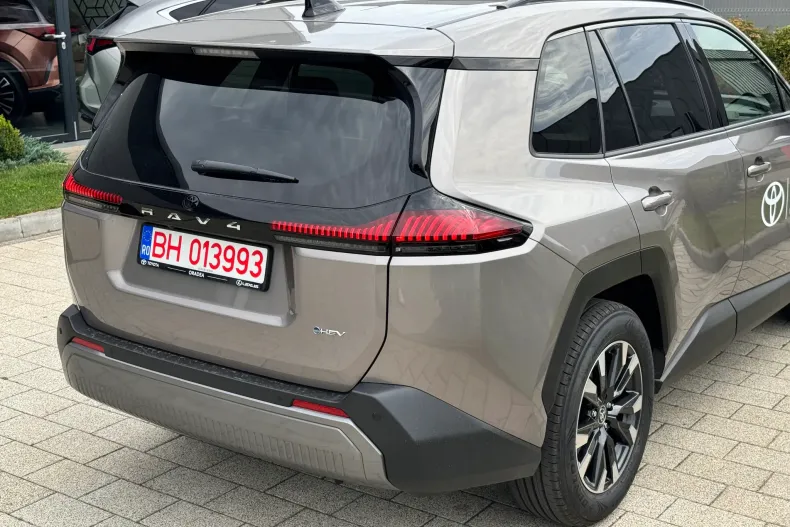 Toyota RAV4 din 2026 cu 1 km - oferta TOY236733 - foto 9