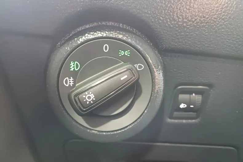 Volkswagen Transporter din 2022 cu 91.442 km - oferta VOL236742 - foto 8