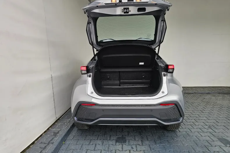 Toyota C-HR din 2025 cu 16.893 km - oferta TOY236745 - foto 17