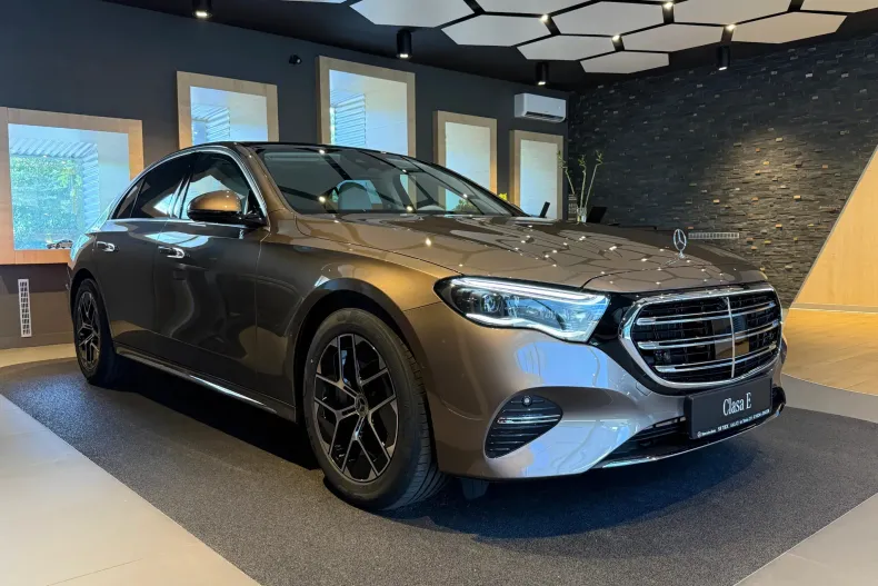 Mercedes-Benz E 200 (Clasa E) din 2026 cu 1 km - oferta MER236768 - foto 1