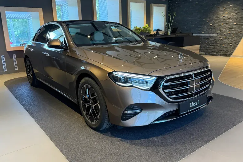 Mercedes-Benz E 200 (Clasa E) din 2026 cu 1 km - oferta MER236768 - foto 3