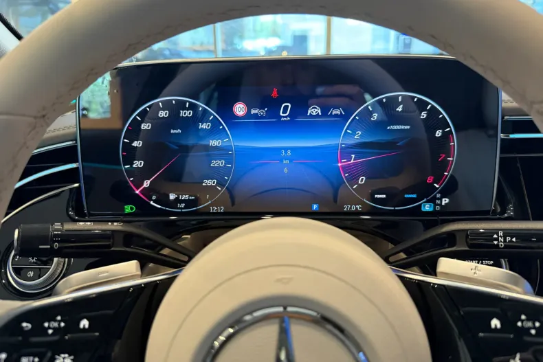 Mercedes-Benz E 200 (Clasa E) din 2026 cu 1 km - oferta MER236768 - foto 24