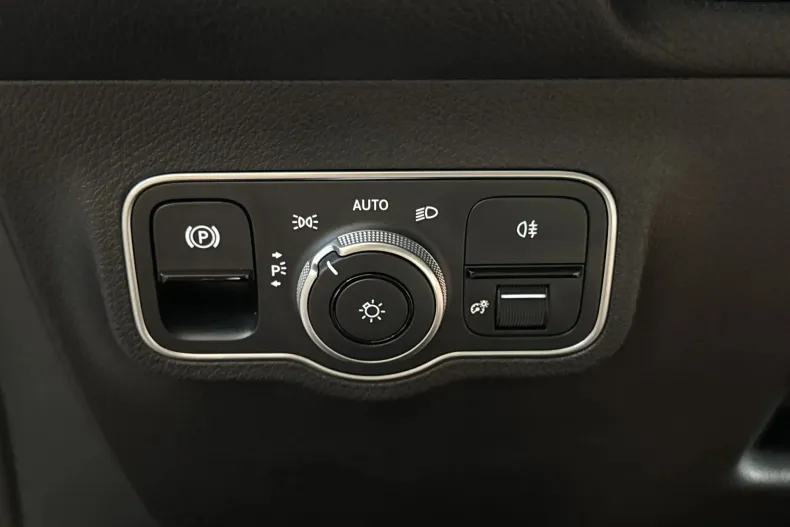 Mercedes-Benz EQB (Clasa GLB) din 2025 cu 18.323 km - oferta MER236771 - foto 15