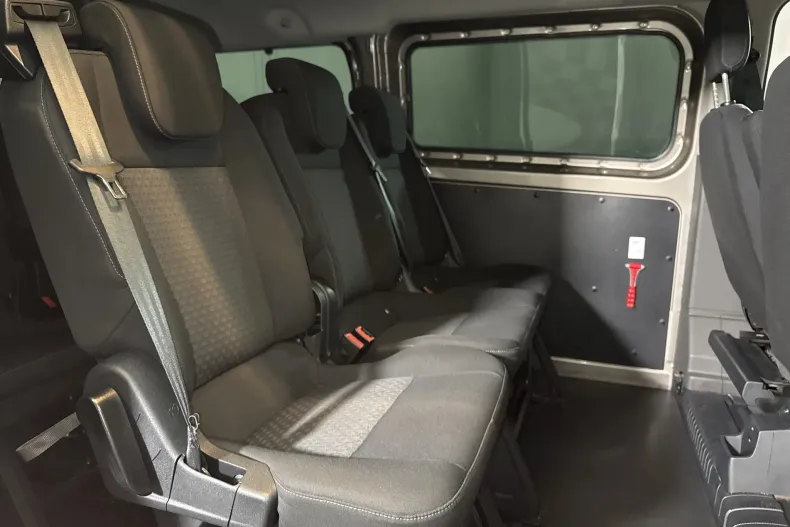 Ford Transit din 2021 cu 75.671 km - oferta FOR236775 - foto 12