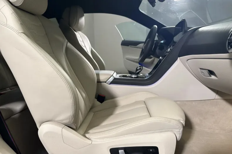 BMW M8 (Seria 8) din 2023 cu 13.735 km - oferta BMW236783 - foto 11