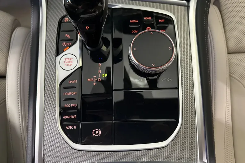 BMW M8 (Seria 8) din 2023 cu 13.735 km - oferta BMW236783 - foto 17