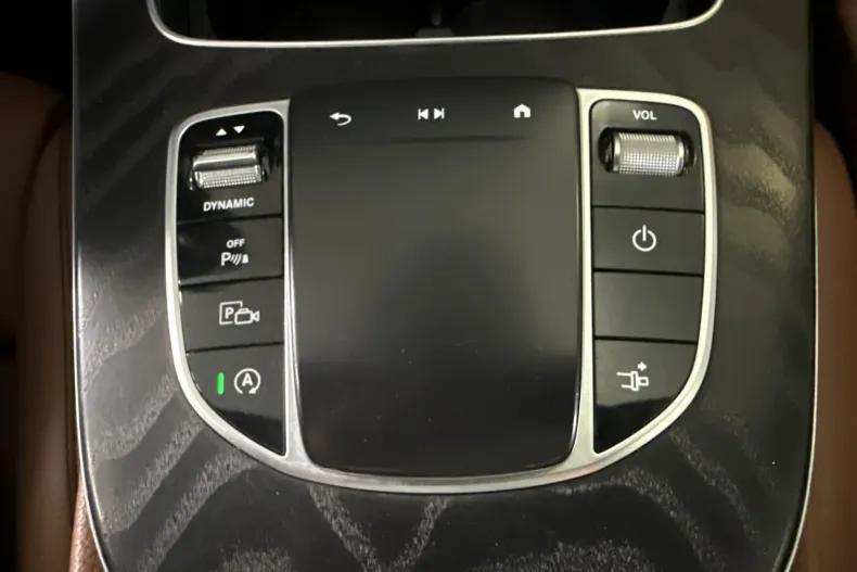 Mercedes-Benz E 300 (Clasa E) din 2022 cu 124.859 km - oferta MER236787 - foto 17