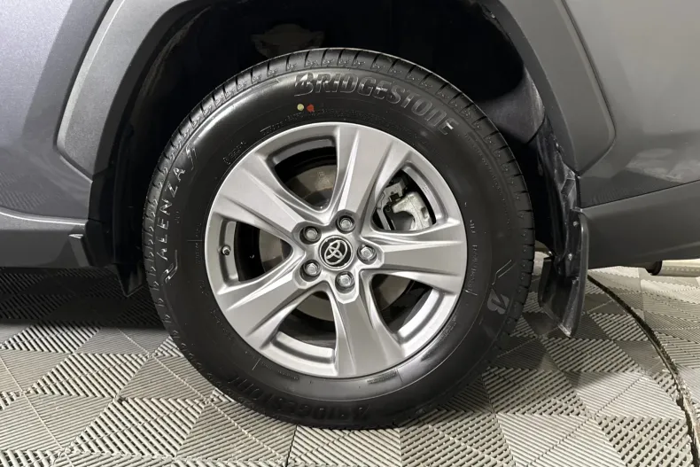 Toyota RAV4 din 2024 cu 22.218 km - oferta TOY236796 - foto 13