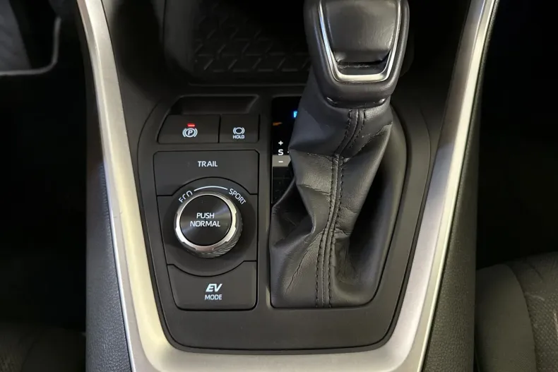 Toyota RAV4 din 2024 cu 22.218 km - oferta TOY236796 - foto 17