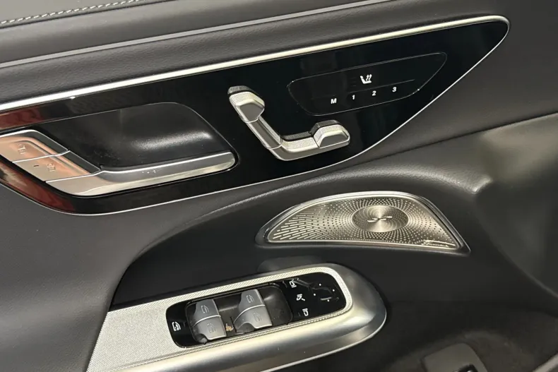 Mercedes-Benz E 200 (Clasa E) din 2025 cu 18.081 km - oferta MER236806 - foto 15
