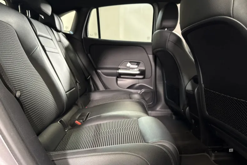 Mercedes-Benz EQA (Clasa GLA) din 2022 cu 66.169 km - oferta MER236808 - foto 12