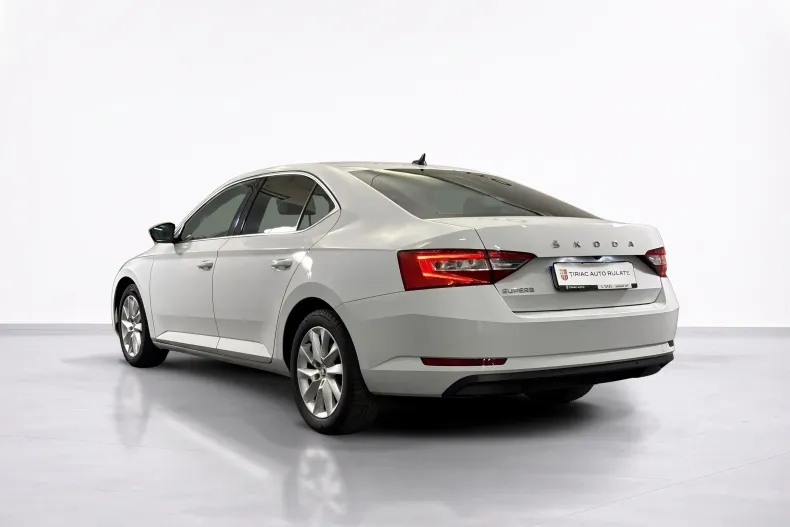 Skoda Superb din 2020 cu 134.726 km - oferta SKO236809 - foto 3