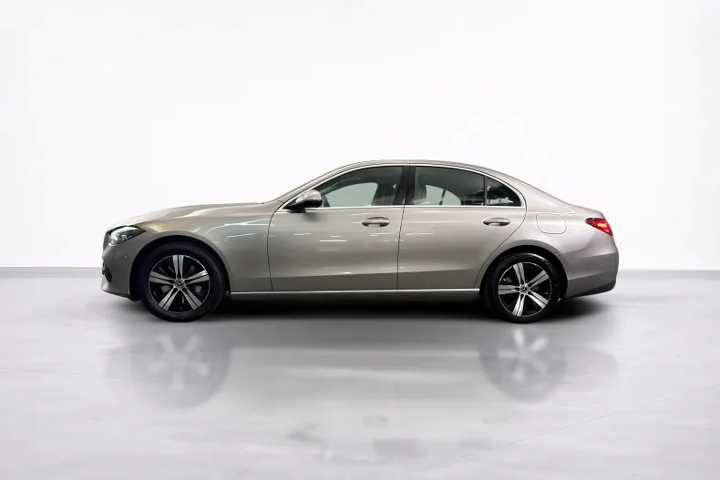 Mercedes-Benz C 300 (Clasa C) din 2023 cu 40.002 km - oferta MER236811 - foto 2