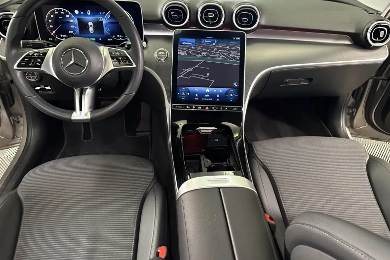 Mercedes-Benz C 300 (Clasa C) din 2023 cu 40.002 km - oferta MER236811 - foto 9
