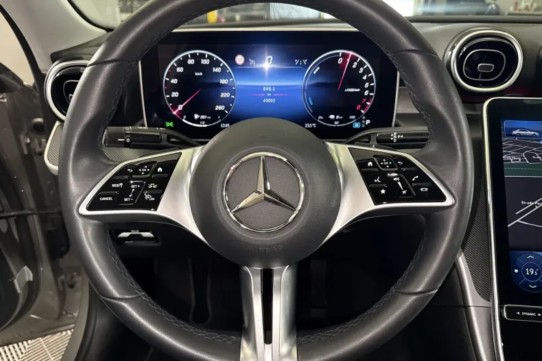 Mercedes-Benz C 300 (Clasa C) din 2023 cu 40.002 km - oferta MER236811 - foto 16