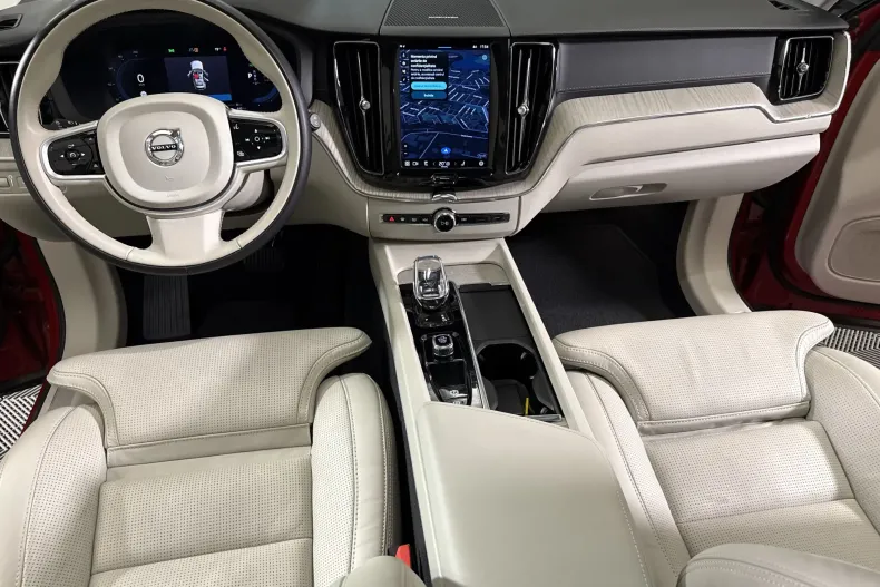 Volvo XC60 din 2021 cu 82.602 km - oferta VOL236816 - foto 9