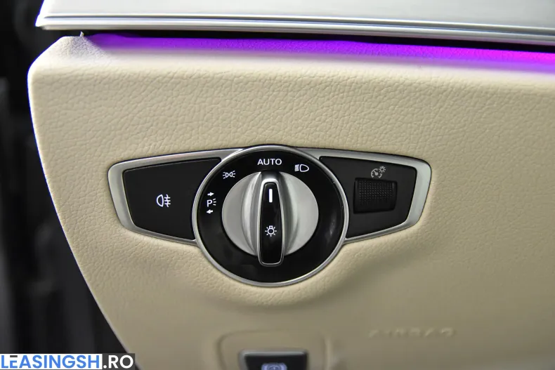 Mercedes-Benz E 200 (Clasa E) din 2020 cu 125.053 km - oferta MER236830 - foto 15