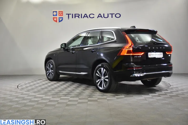 Volvo XC60 din 2022 cu 105.667 km - oferta VOL236843 - foto 3