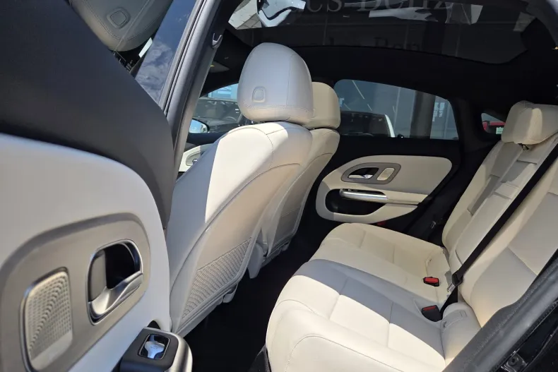 Mercedes-Benz CLA 200 (Clasa CLA) din 2025 cu 3.500 km - oferta MER236857 - foto 15