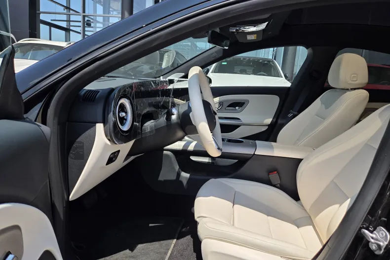 Mercedes-Benz CLA 200 (Clasa CLA) din 2025 cu 3.500 km - oferta MER236857 - foto 16