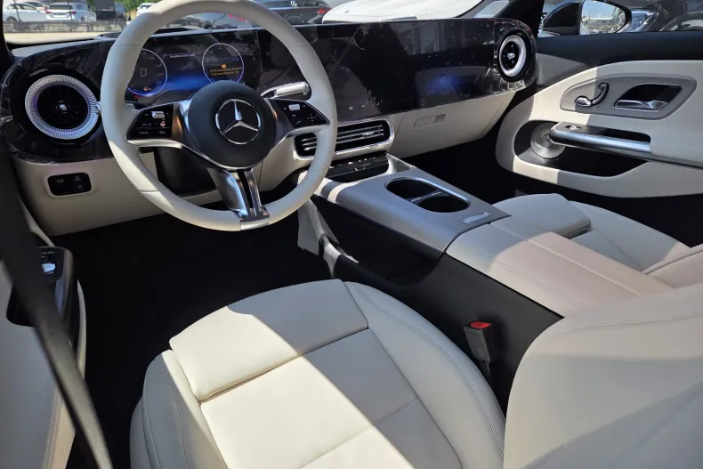 Mercedes-Benz CLA 200 (Clasa CLA) din 2025 cu 3.500 km - oferta MER236857 - foto 19