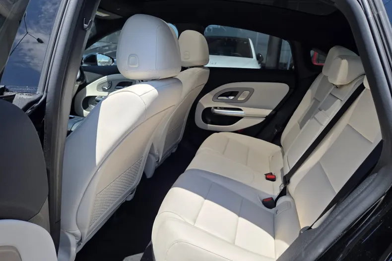 Mercedes-Benz CLA 200 (Clasa CLA) din 2025 cu 3.500 km - oferta MER236857 - foto 25