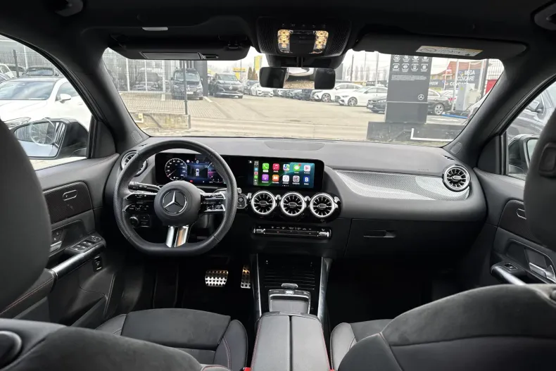 Mercedes-Benz GLA 220 (Clasa GLA) din 2024 cu 4.360 km - oferta MER236863 - foto 12