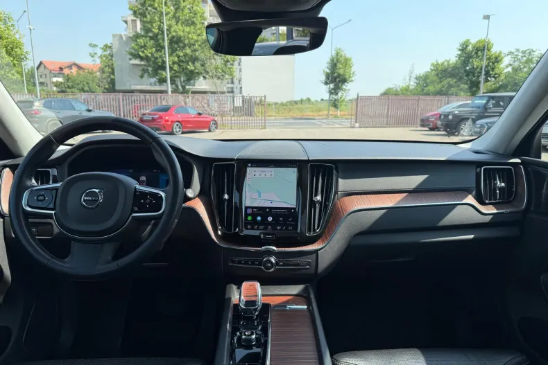 Volvo XC60 din 2023 cu 88.188 km - oferta VOL236887 - foto 8