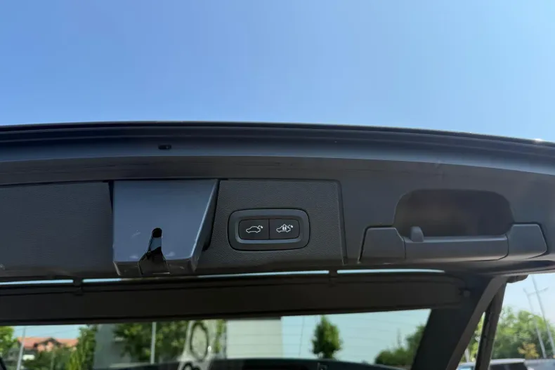 Volvo XC60 din 2023 cu 88.188 km - oferta VOL236887 - foto 23