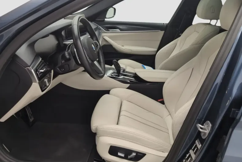 BMW M550 (Seria 5) din 2023 cu 44.970 km - oferta BMW236904 - foto 8
