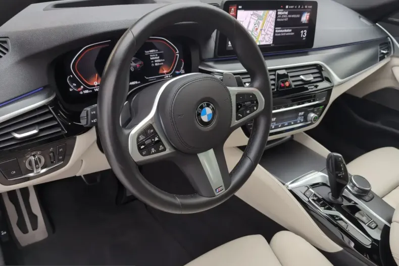 BMW M550 (Seria 5) din 2023 cu 44.970 km - oferta BMW236904 - foto 10
